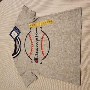 Boys Champion Tshirt sz 5/6